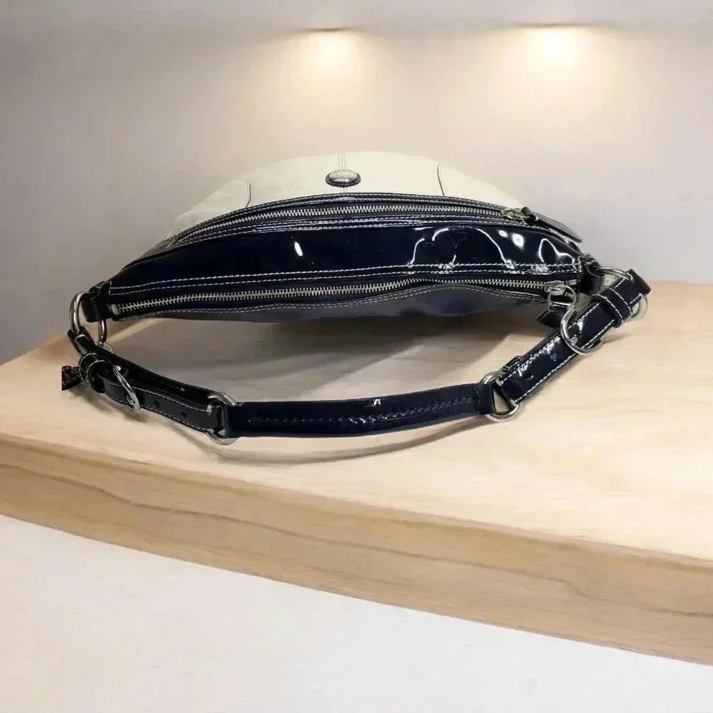 COACH Laura Hobo Bag Navy/cream - Picture 5 of 16